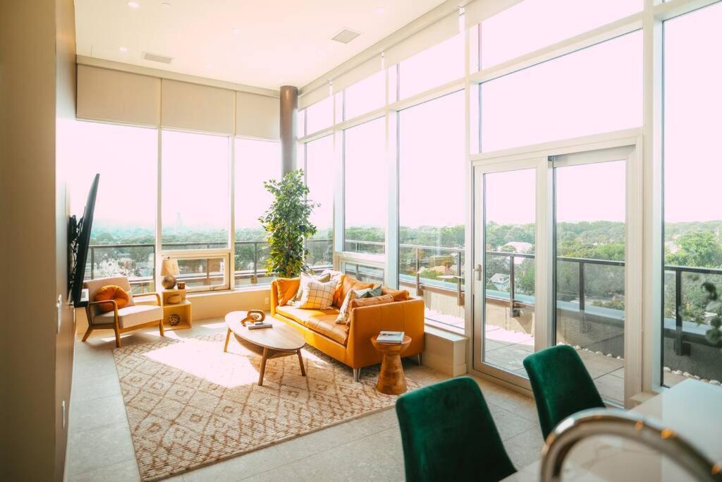 New Luxury 2Br Penthouse Apt In Central 哈利法克斯 外观 照片