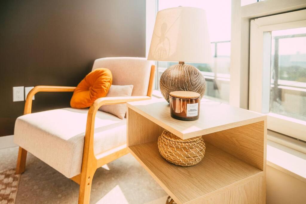 New Luxury 2Br Penthouse Apt In Central 哈利法克斯 外观 照片