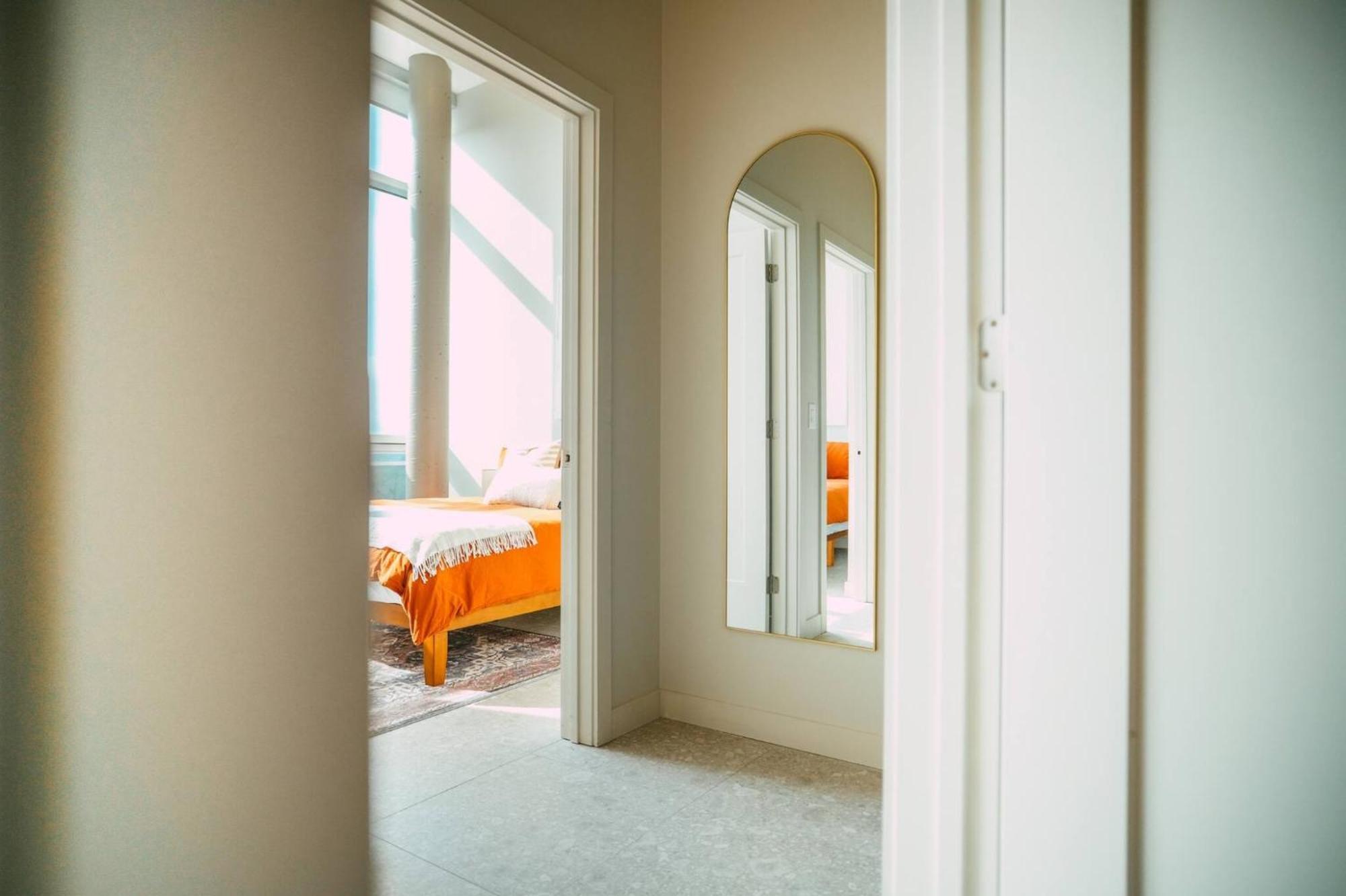 New Luxury 2Br Penthouse Apt In Central 哈利法克斯 外观 照片
